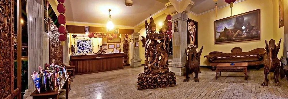 Hotel Kumala Pantai Legian 3*,