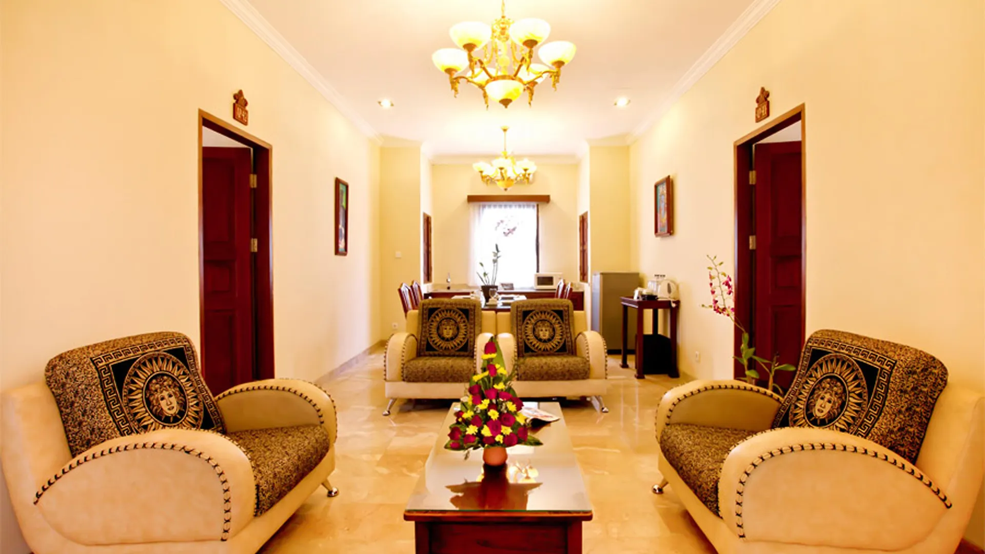 Hotel Kumala Pantai Legian 3*,
